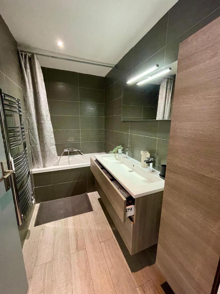 Le Cocon Art Deco Apartment Калюир-е-Кюир Екстериор снимка
